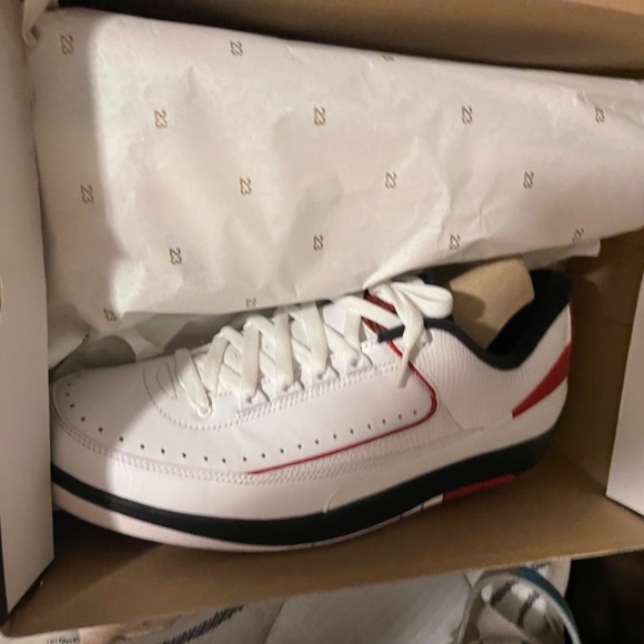 2016 Air Jordan II Lows SZ 12 never out of the box !!!